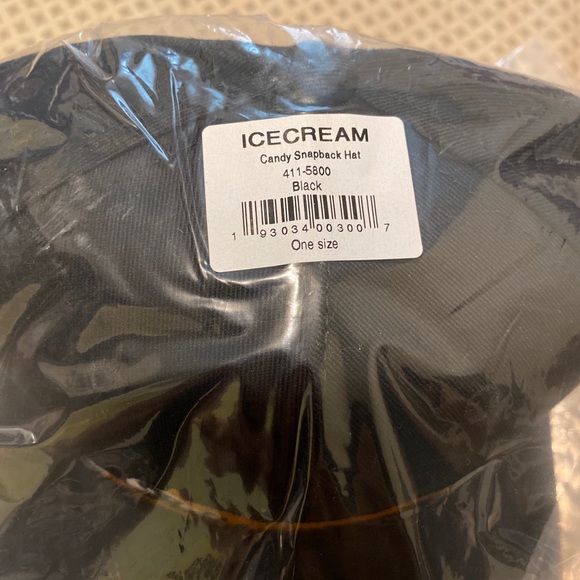 ICECREAM RUNNING DOG “CANDY” SNAPBACK - Picture 5 of 6